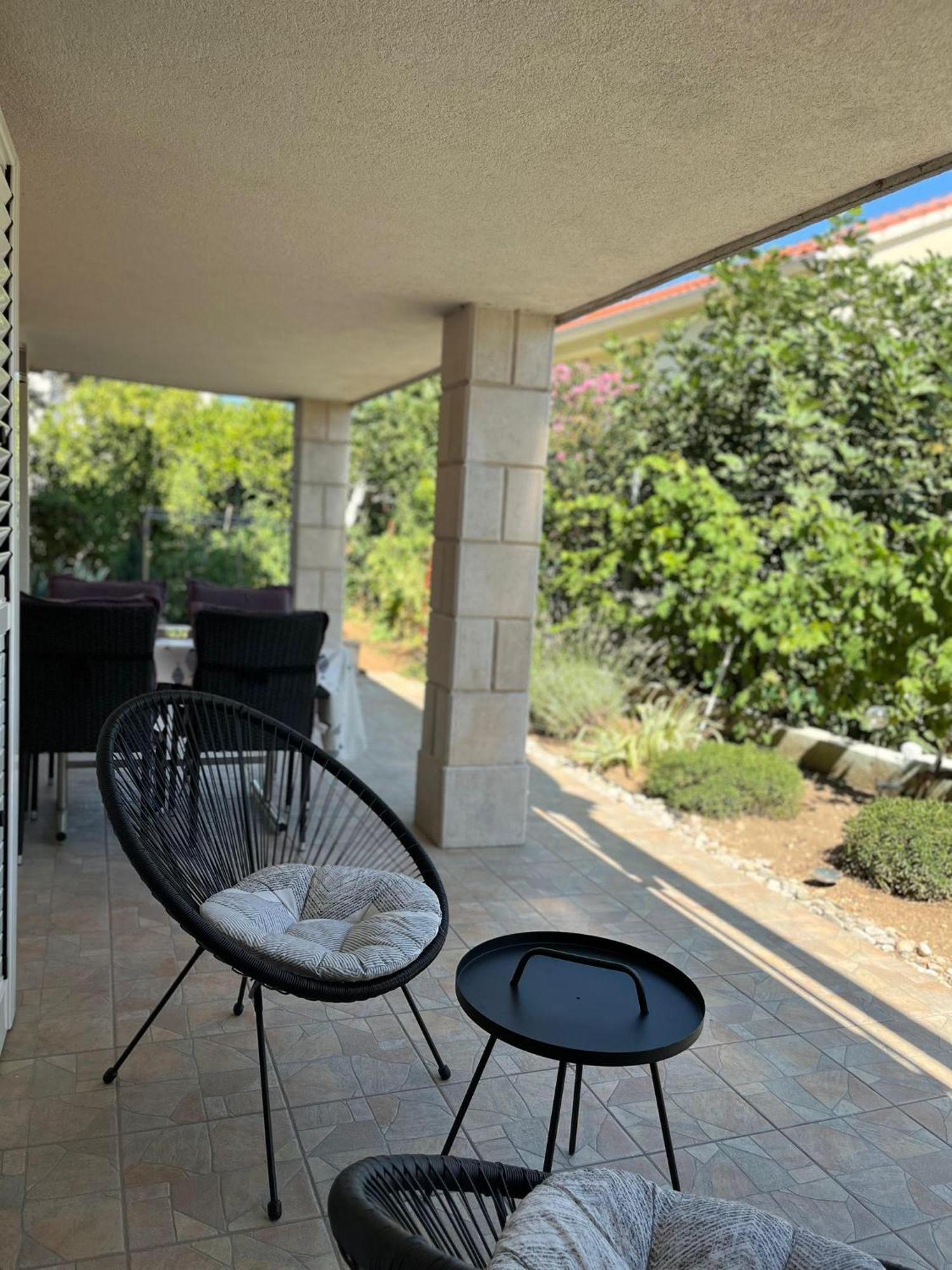 Sparadici Grebaštica Buitenkant foto
